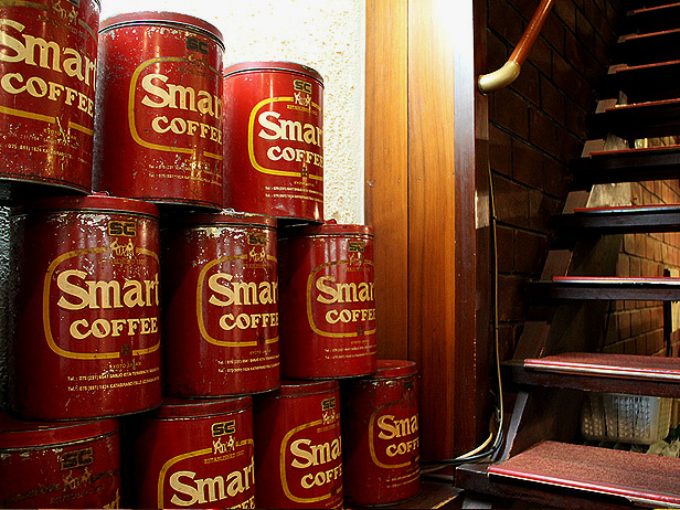 昭和7年創業、京都三条の喫茶店 ・・・ スマート珈琲店